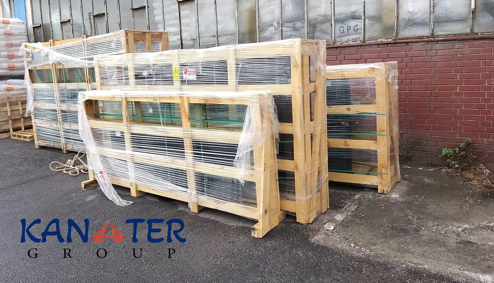 استيراد مواد بناء وصحية وإكساء من تركيا بالجملة | مجموعة شركات قناطر